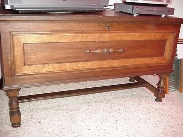 Auction Photo