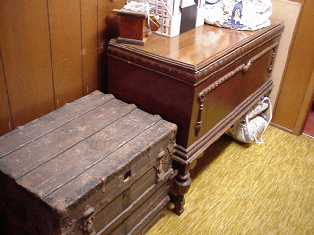 Auction Photo