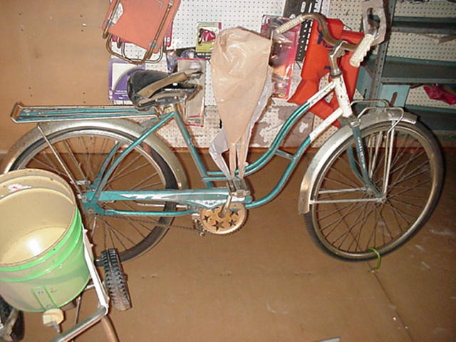 Auction Photo