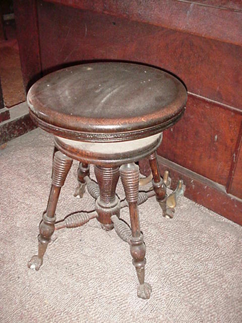 Auction Photo