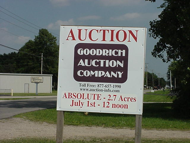 Auction Photo