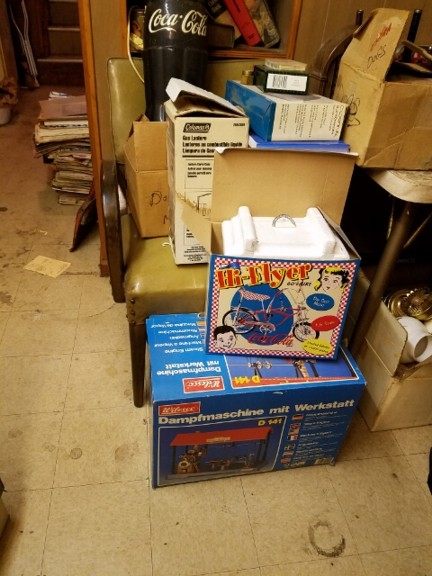 Auction Photo