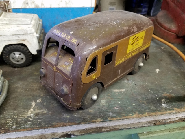 Auction Photo
