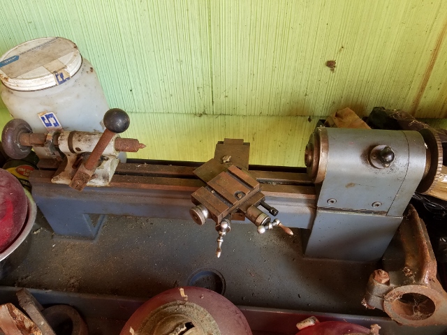 Auction Photo