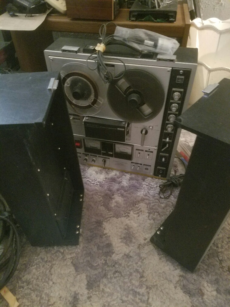 Auction Photo