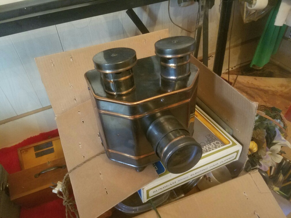 Auction Photo