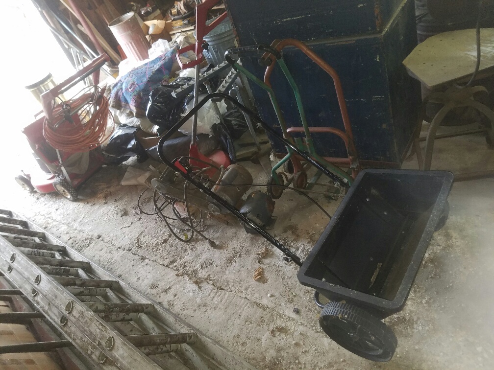 Auction Photo