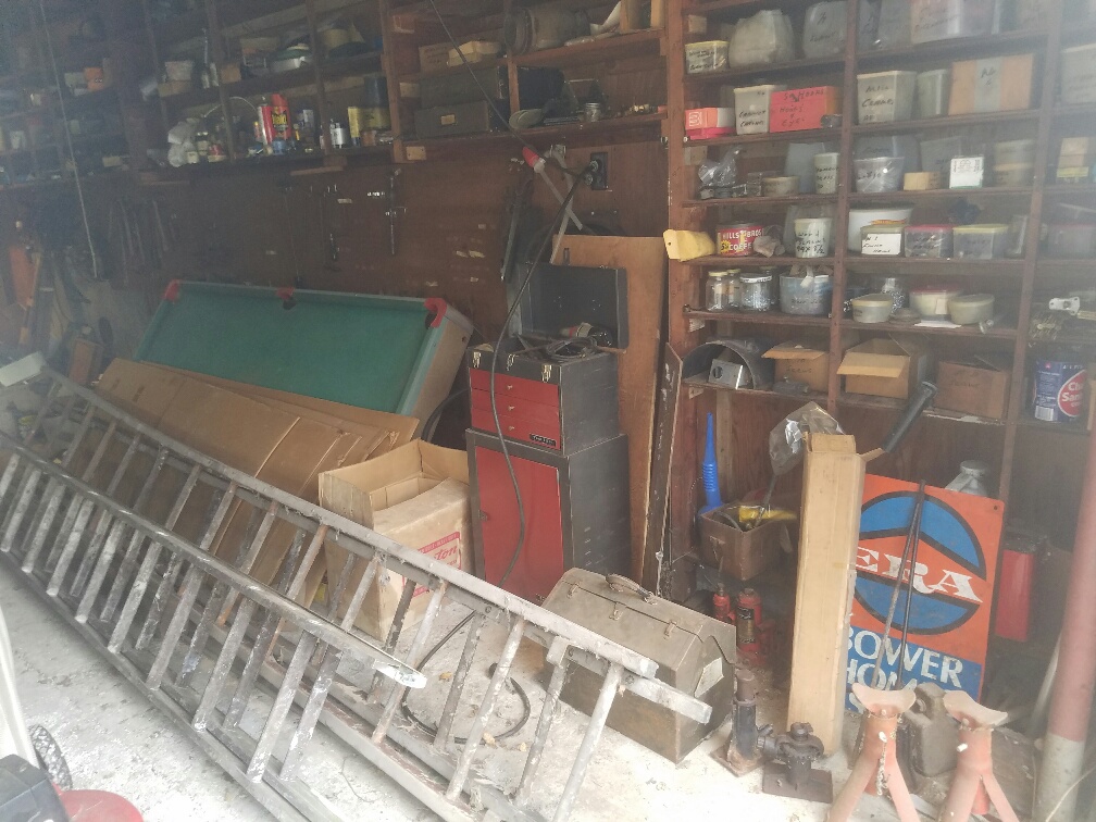 Auction Photo
