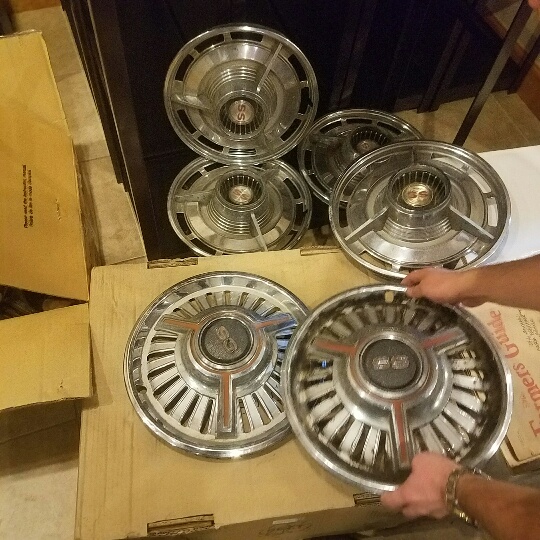 Auction Photo