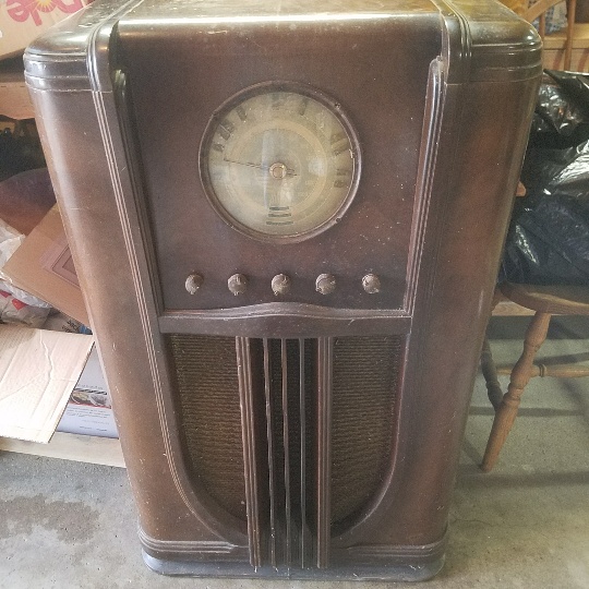 Auction Photo