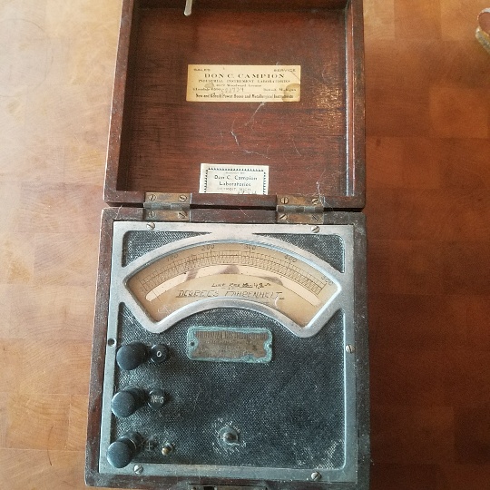 Auction Photo