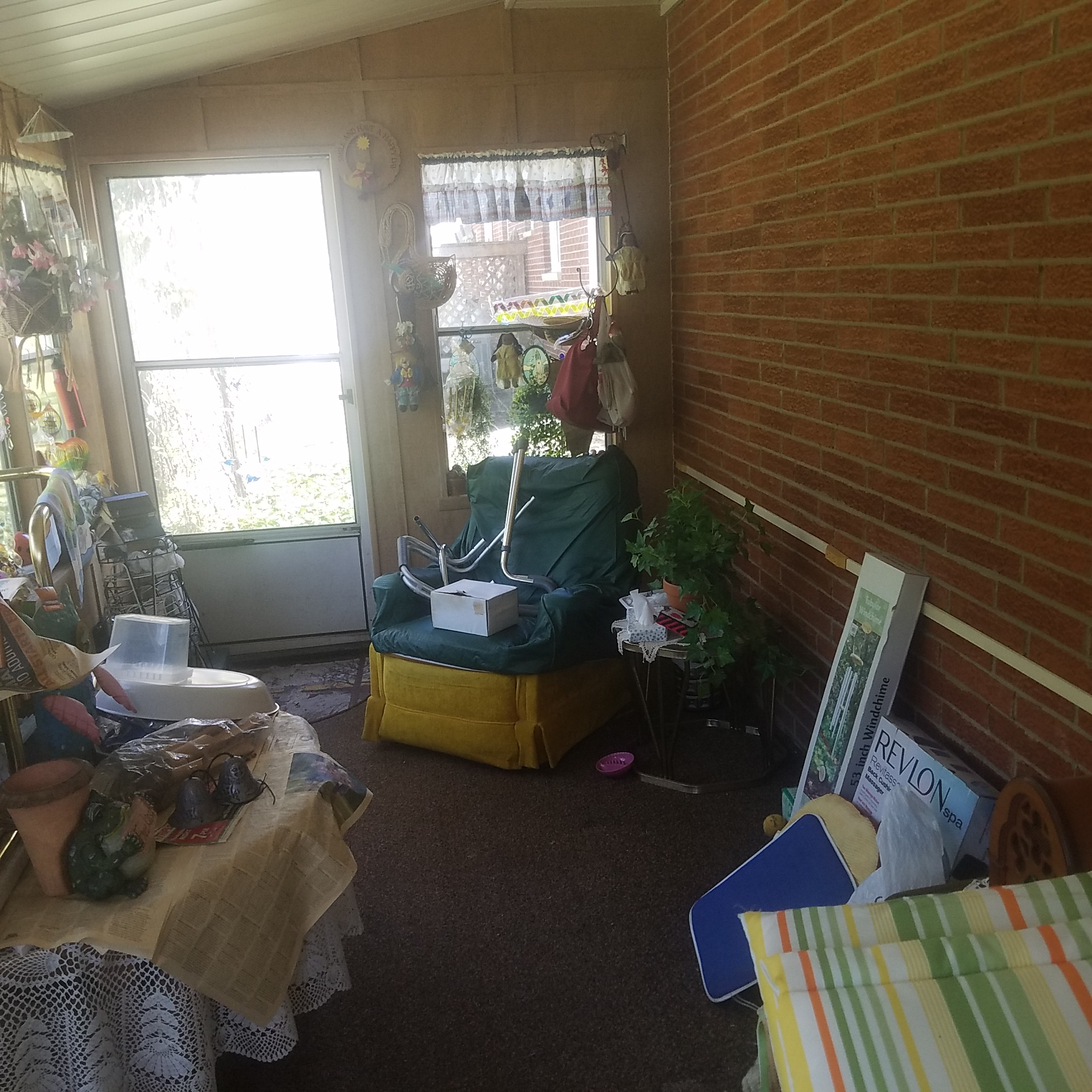 Auction Photo