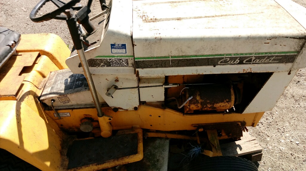 Auction Photo