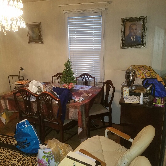 Auction Photo