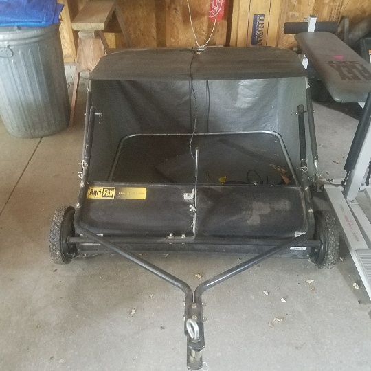 Auction Photo