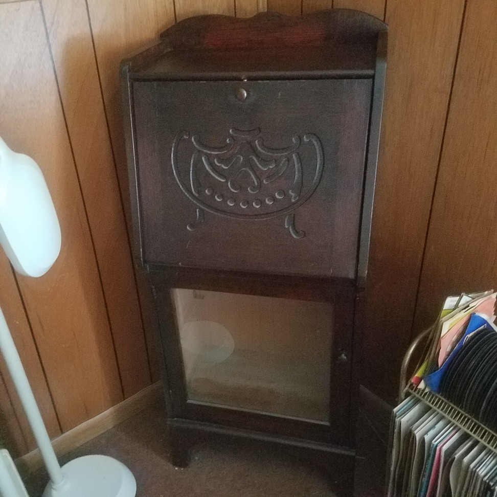 Auction Photo