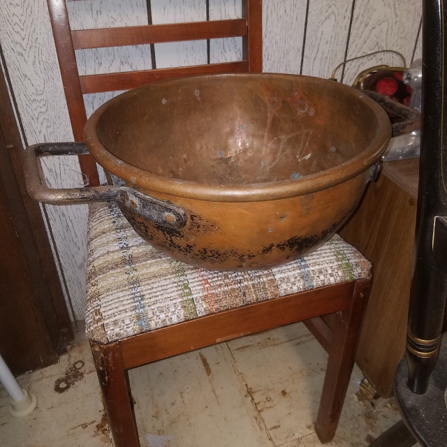 Auction Photo
