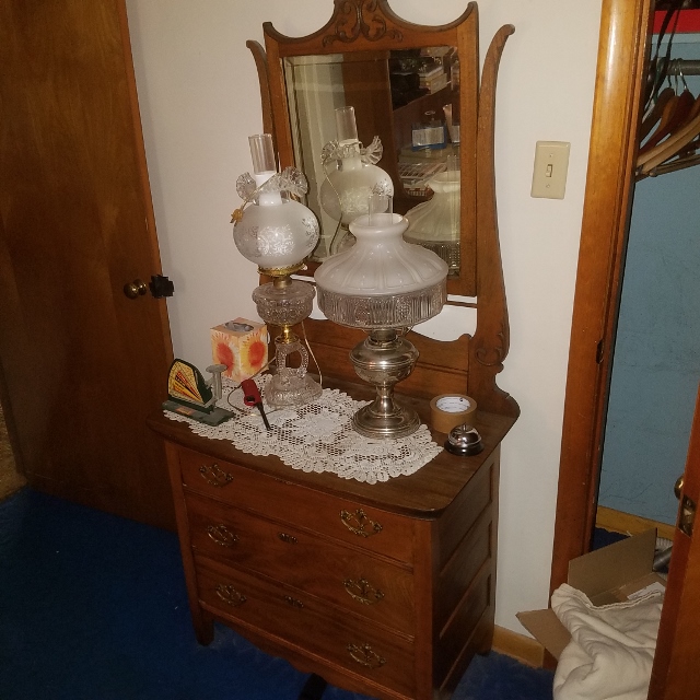 Auction Photo