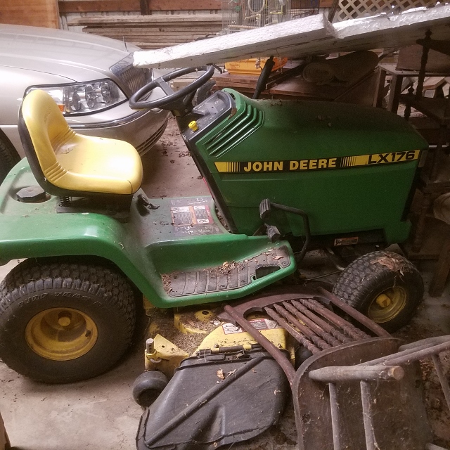 Auction Photo