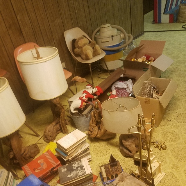 Auction Photo