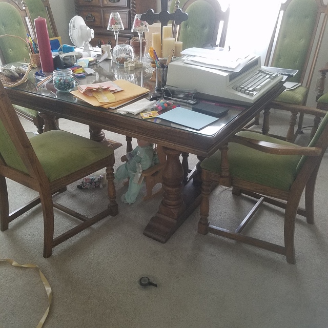 Auction Photo