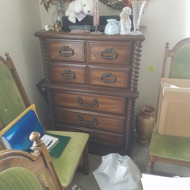 Auction Photo