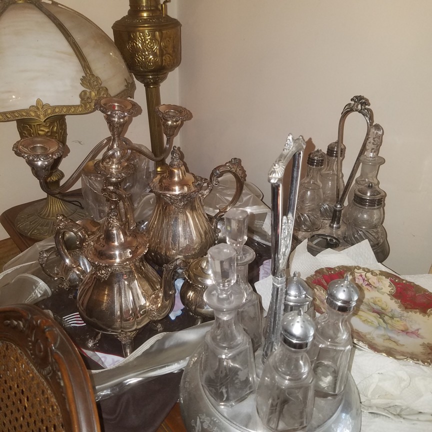 Auction Photo