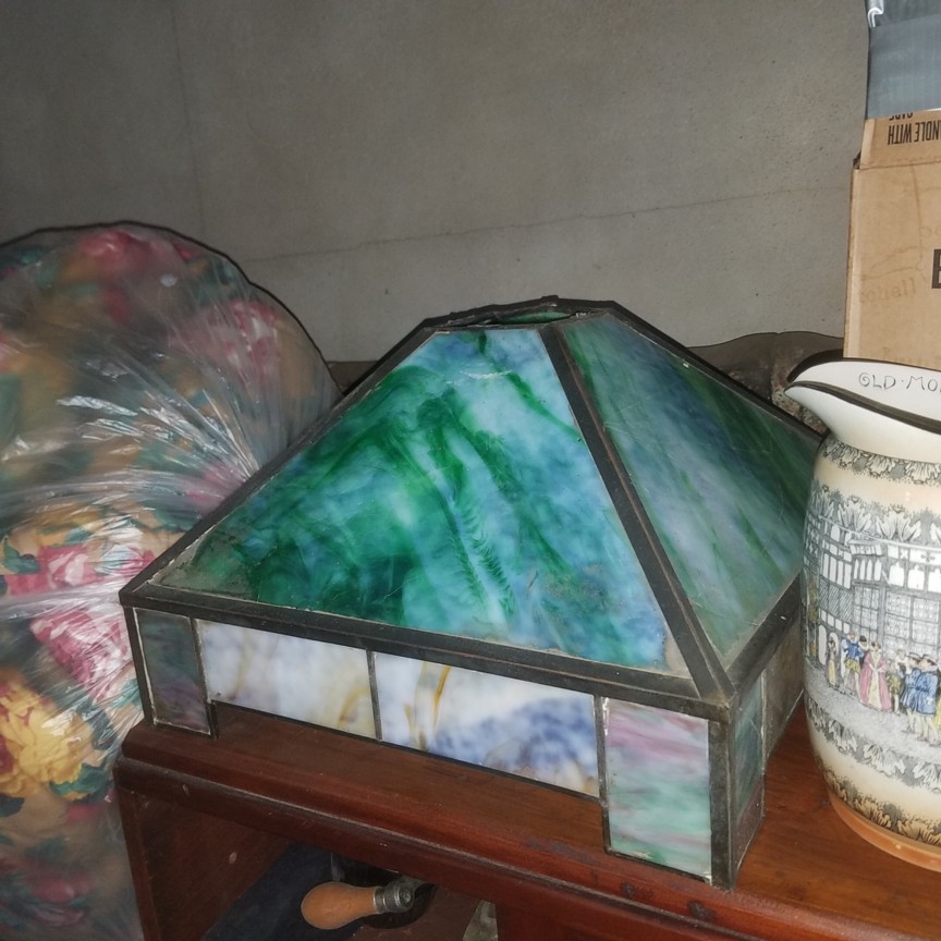Auction Photo