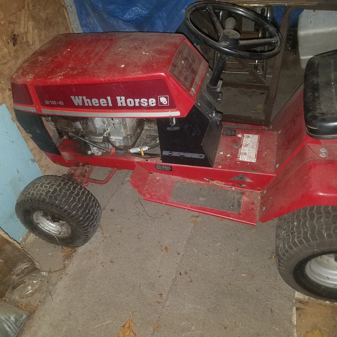 Auction Photo