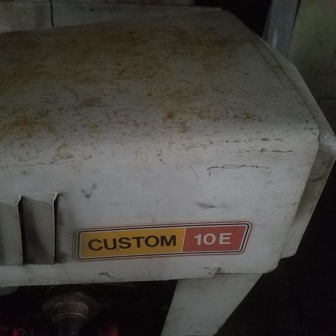 Auction Photo