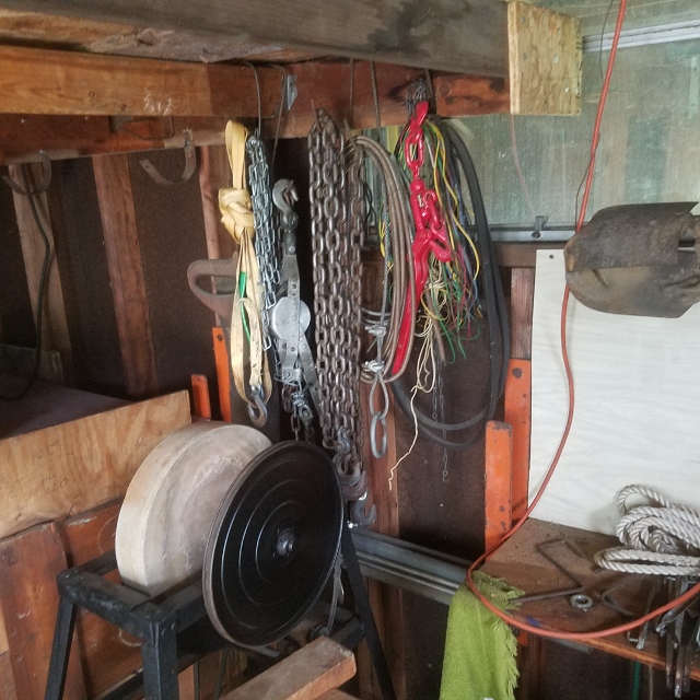 Auction Photo