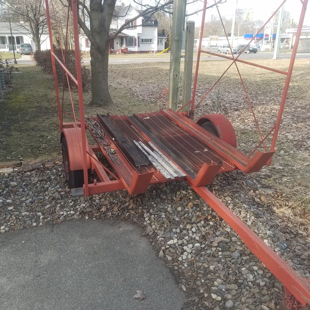 Auction Photo