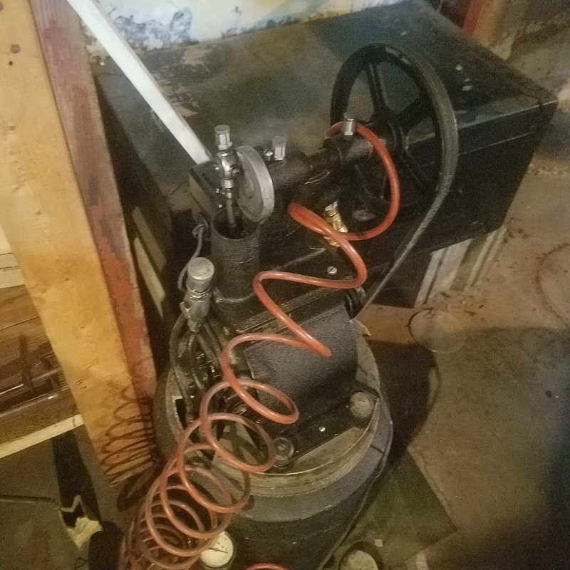 Auction Photo