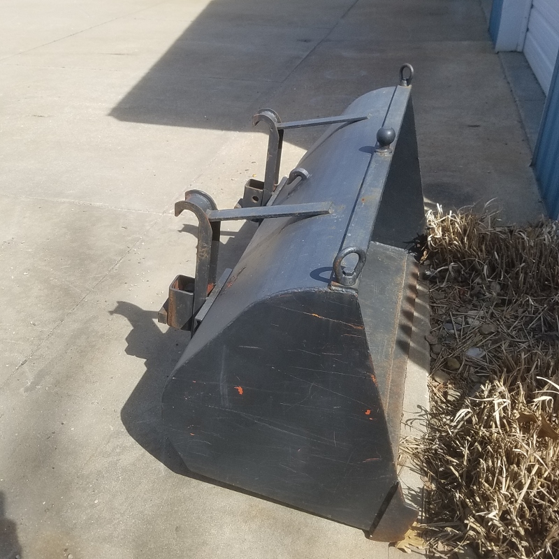 Auction Photo