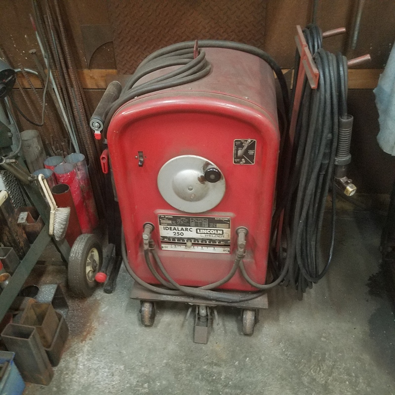 Auction Photo