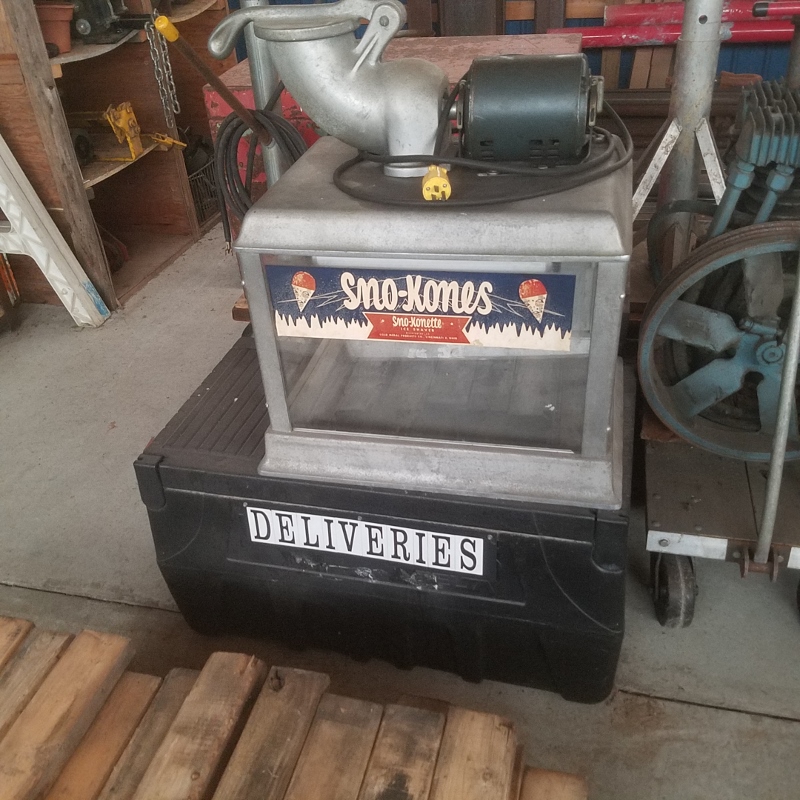 Auction Photo