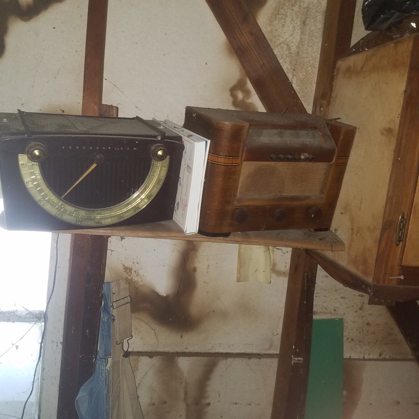 Auction Photo