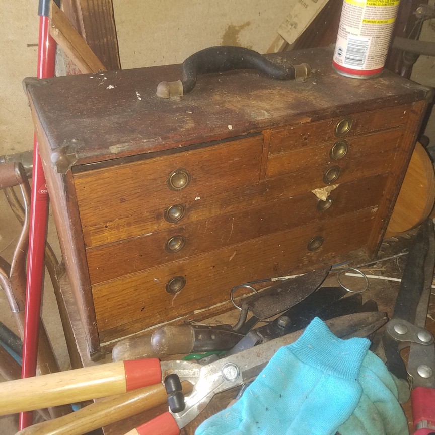 Auction Photo