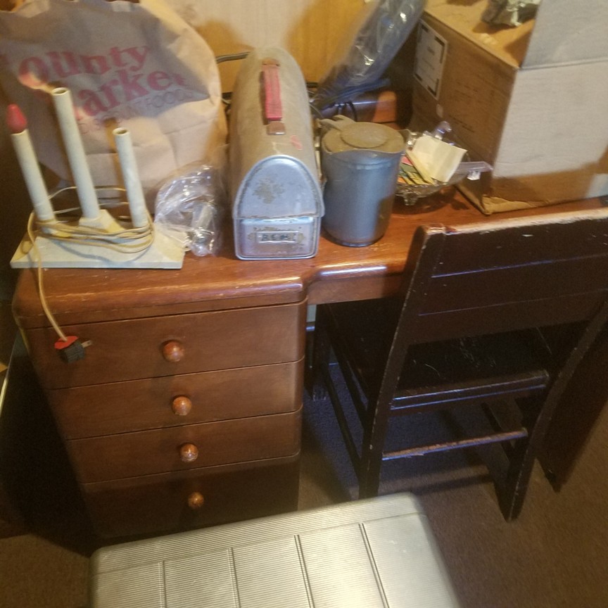Auction Photo