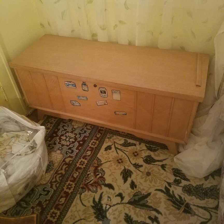 Auction Photo