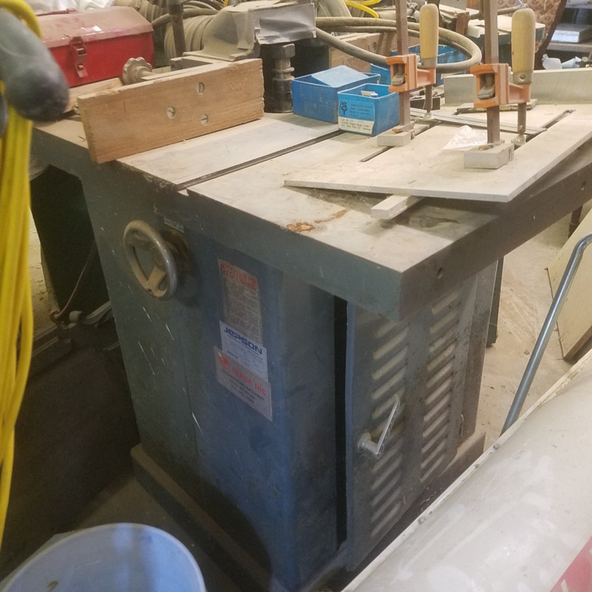 Auction Photo