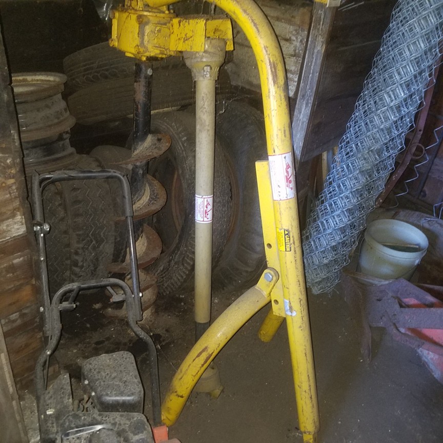 Auction Photo
