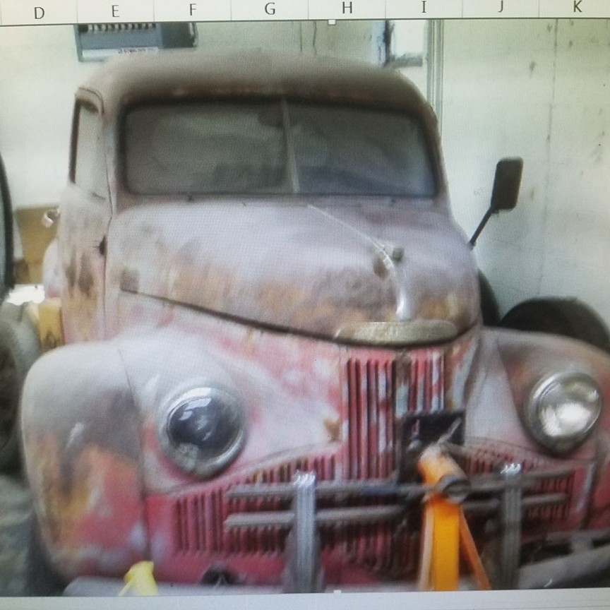 Auction Photo