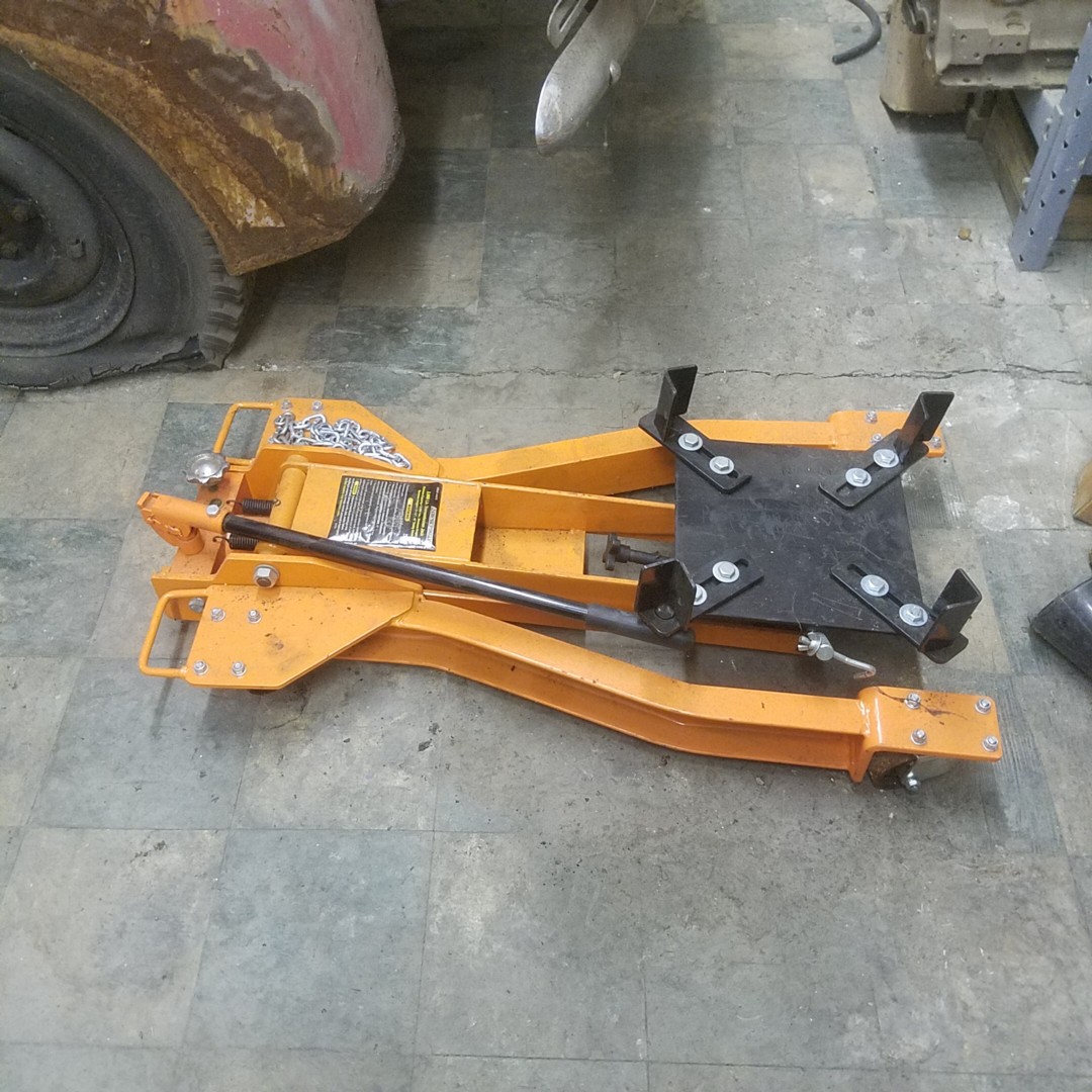 Auction Photo