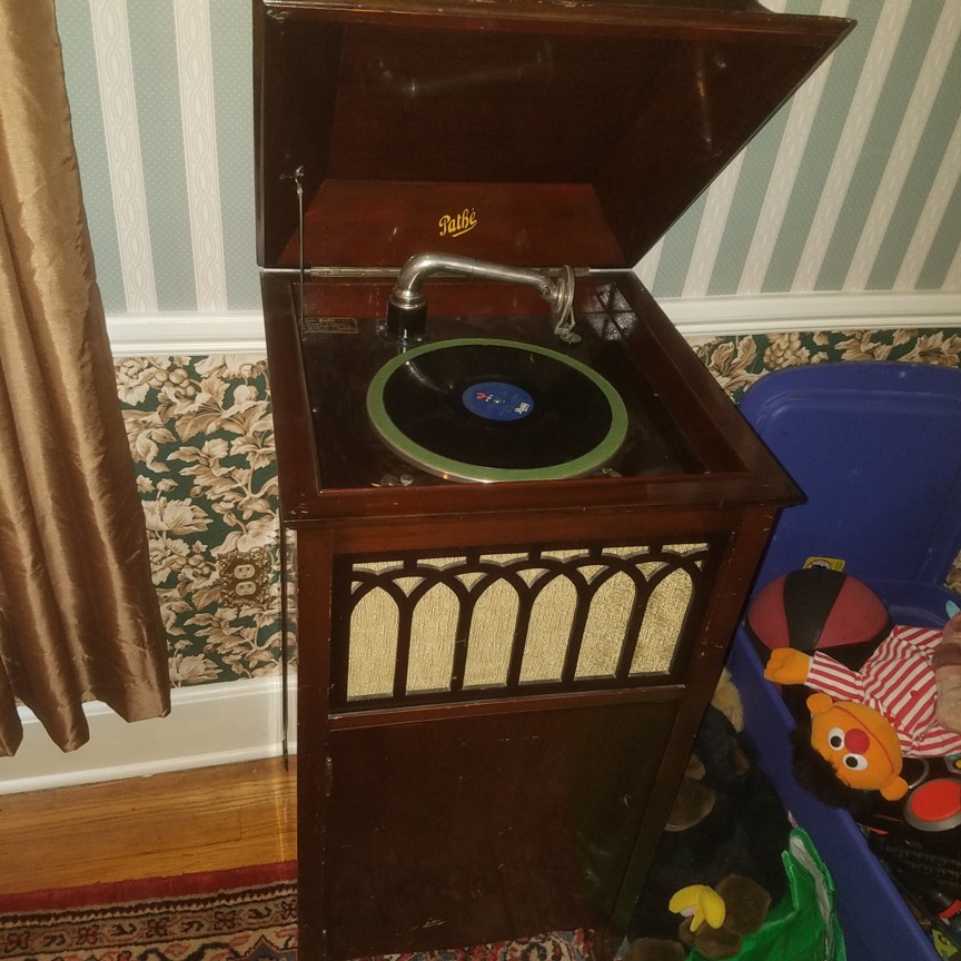 Auction Photo