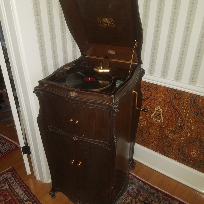 Auction Photo