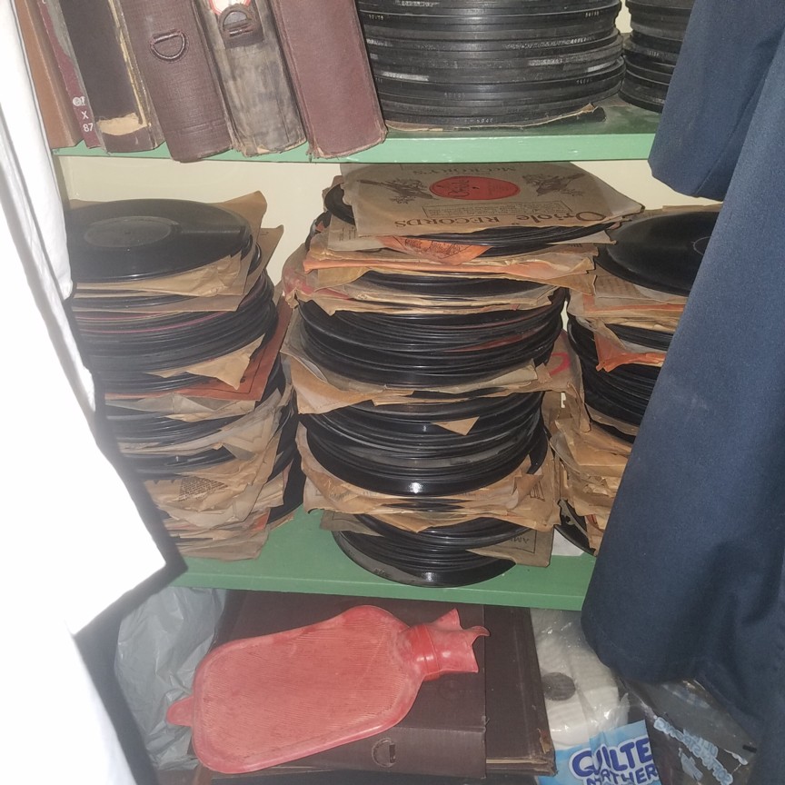 Auction Photo