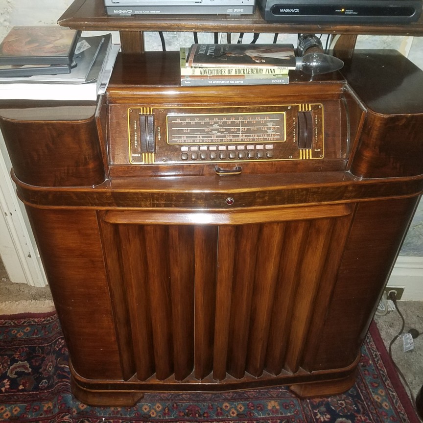 Auction Photo