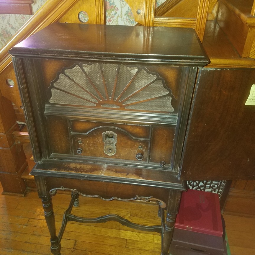 Auction Photo