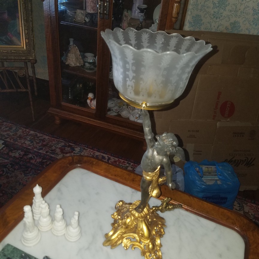 Auction Photo